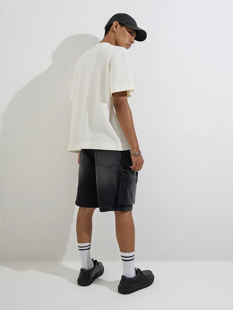 Nuon Charcoal Relaxed-Fit Mid-Rise Cargo Cotton Jorts