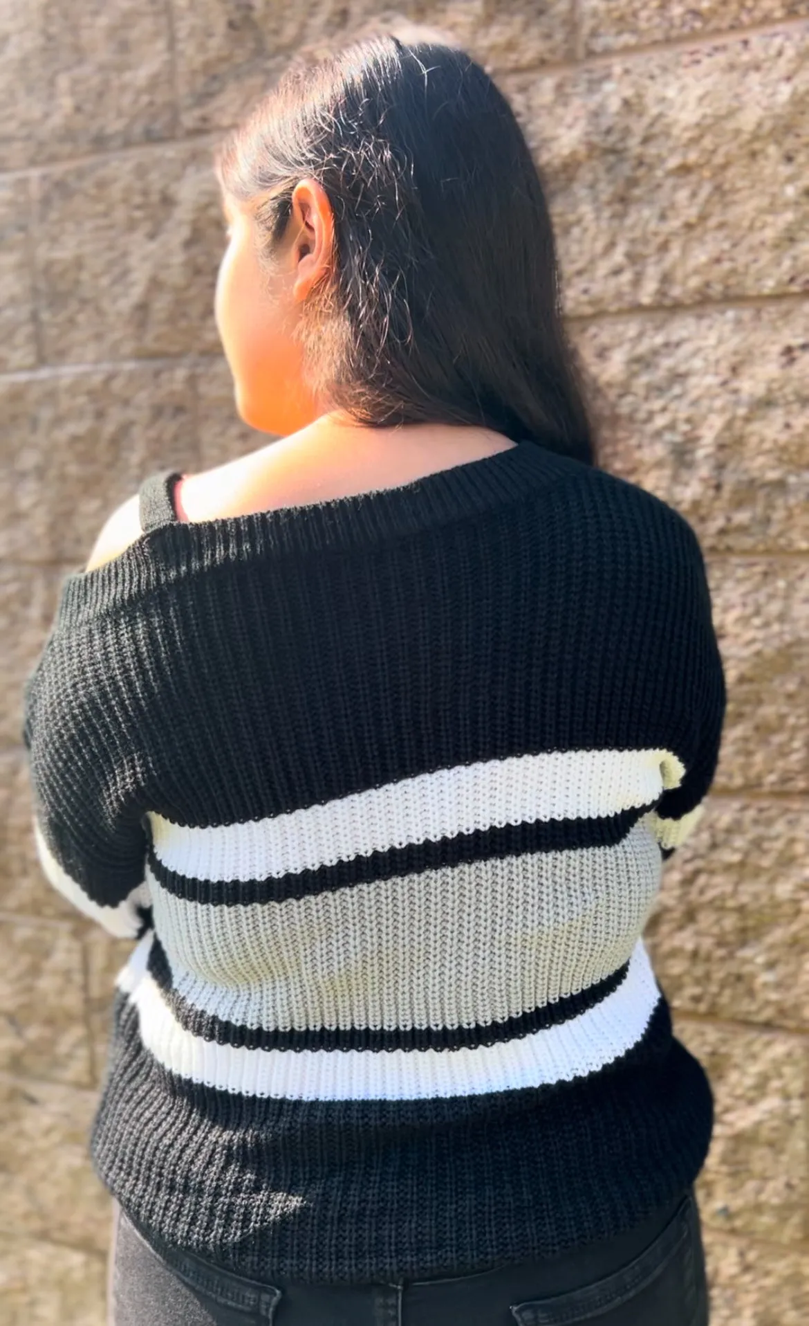 One-Shoulder Color Block Sweater  – Color Block Chain Strap Top