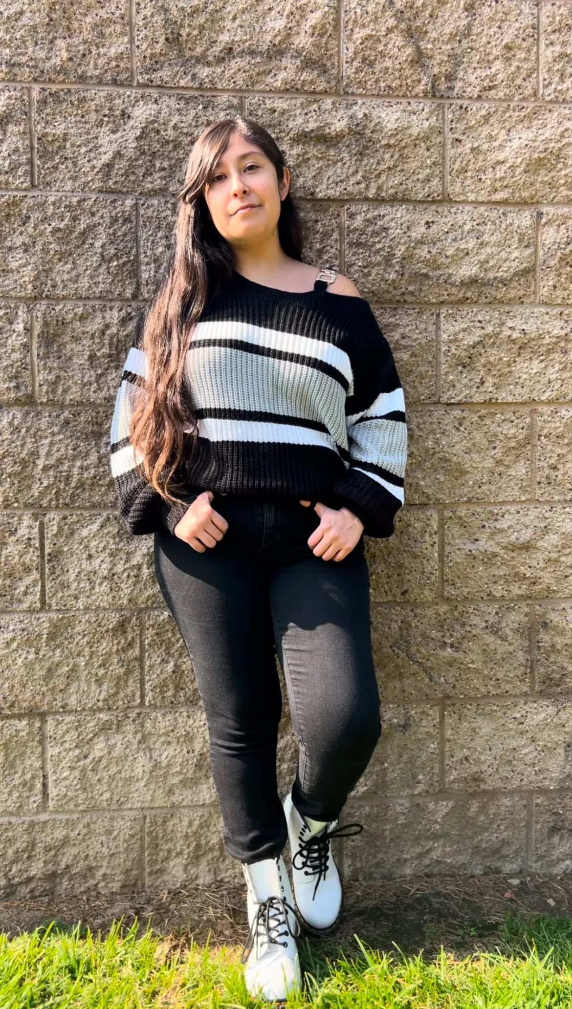 One-Shoulder Color Block Sweater  – Color Block Chain Strap Top