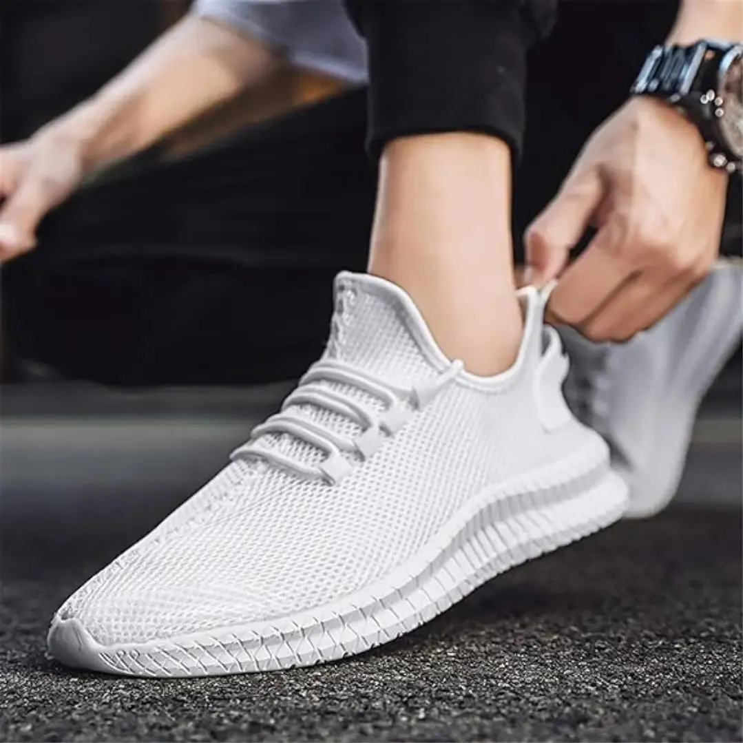 Trendy Daily Wear White Casual Shoes for Men